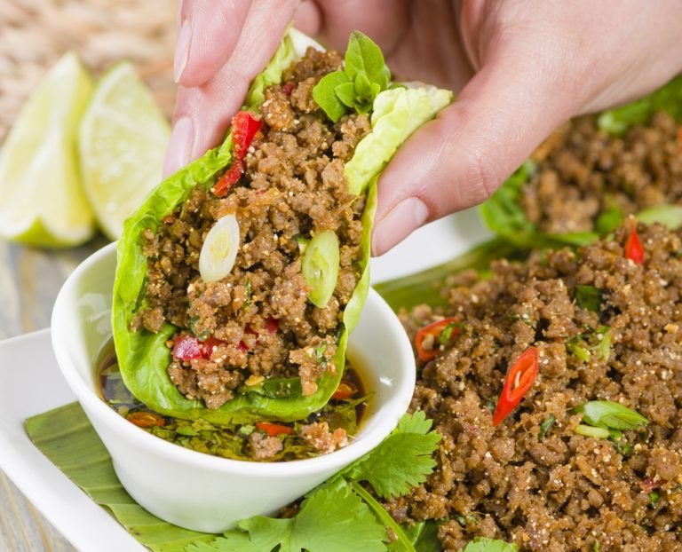 Larb dipping