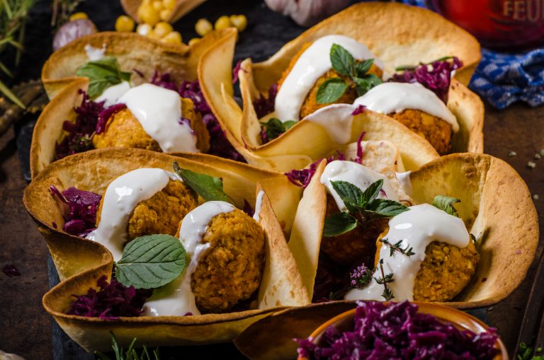 Falafel with cabbage