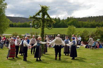 Midsummer Dance 2